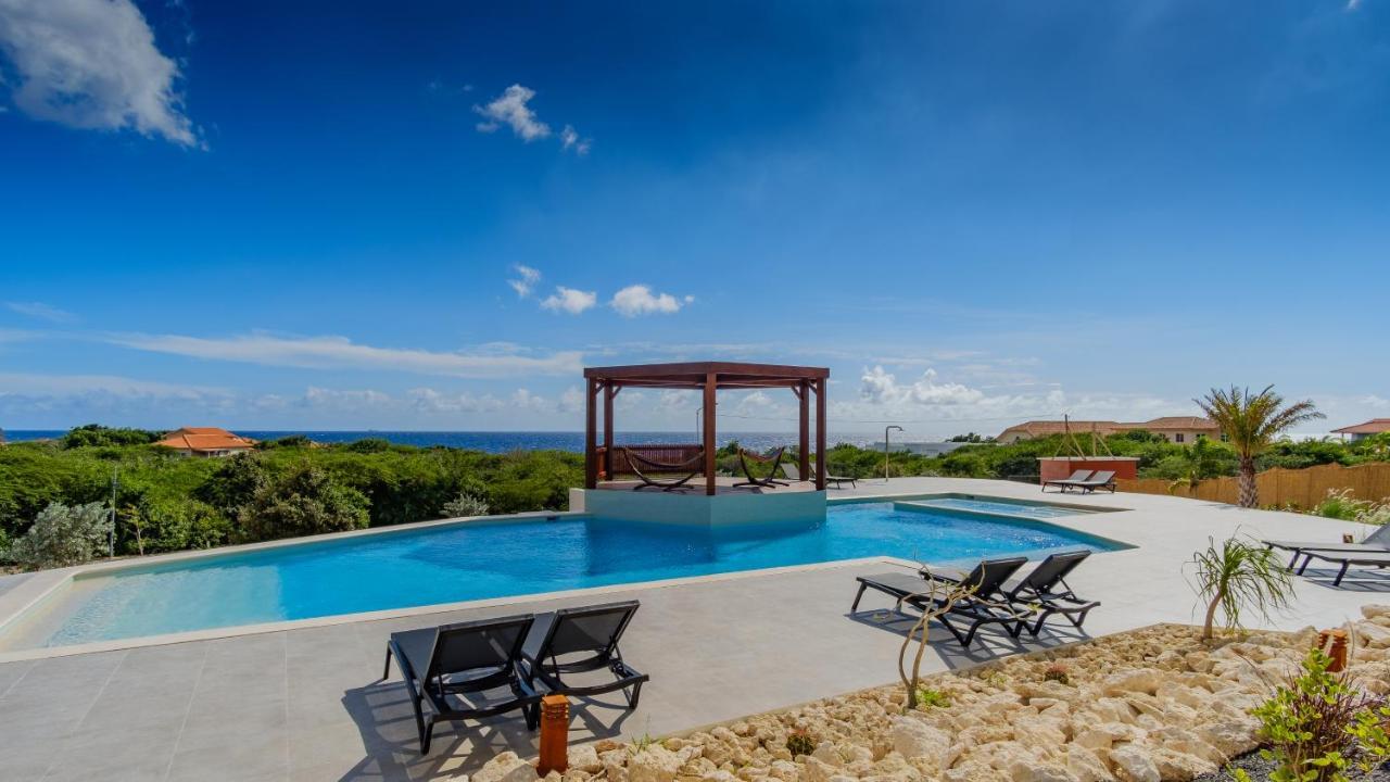 Coral Estate Ocean View Apartments วิลเลมสตัด ภายนอก รูปภาพ