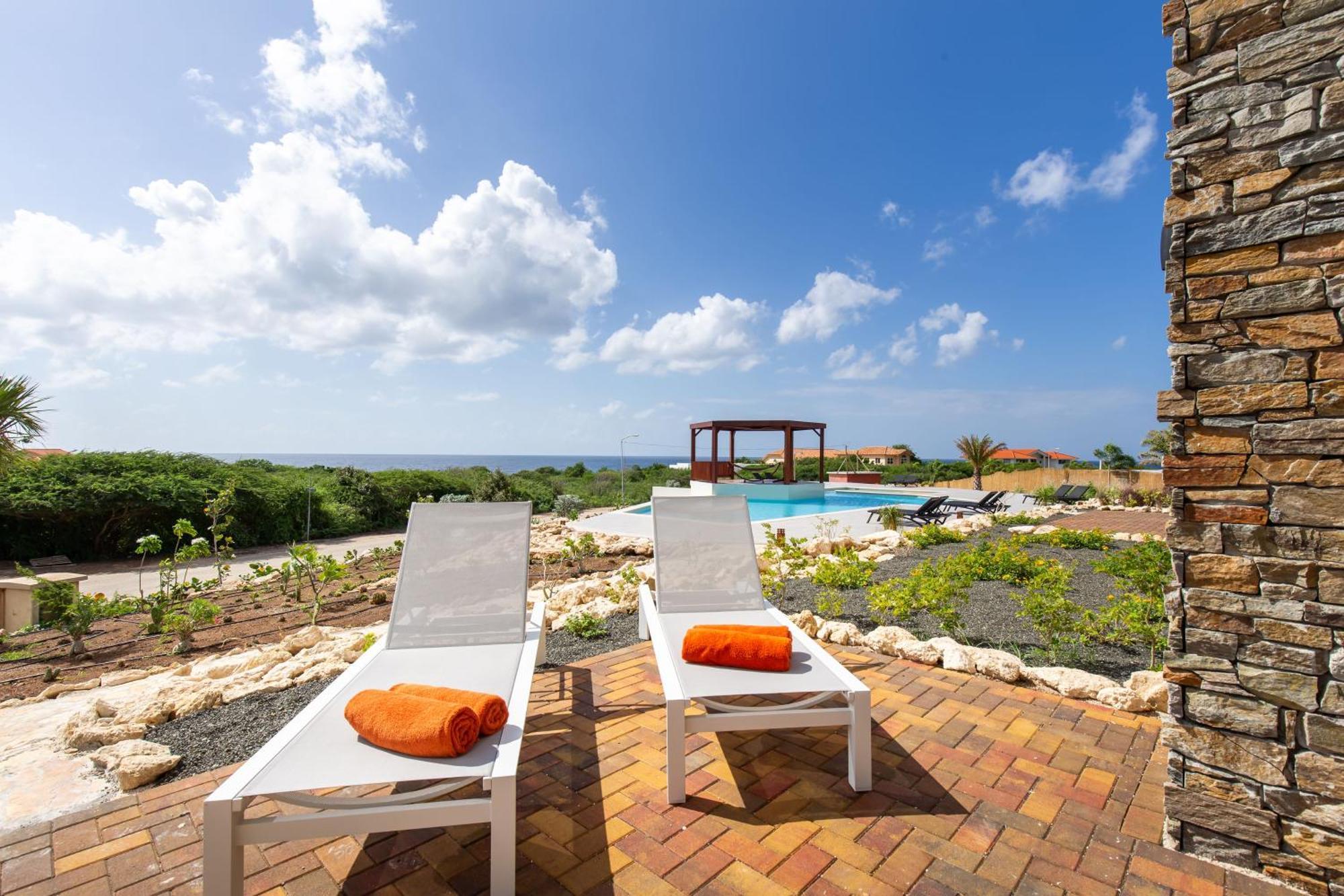 Coral Estate Ocean View Apartments วิลเลมสตัด ภายนอก รูปภาพ