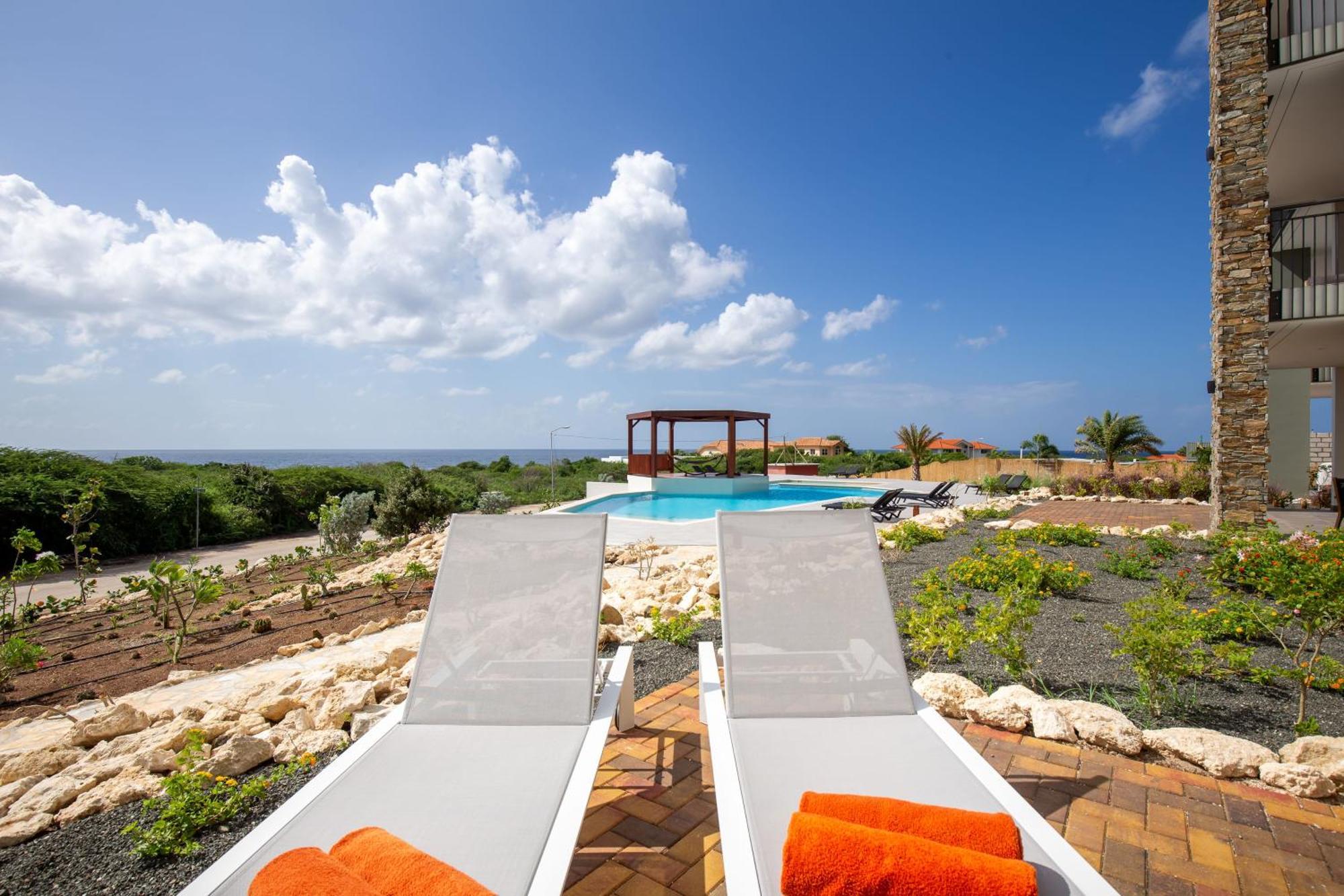 Coral Estate Ocean View Apartments วิลเลมสตัด ภายนอก รูปภาพ